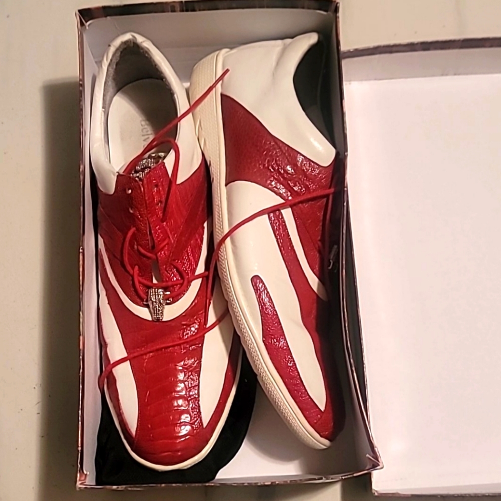 Belvedere. Mens  ostrich sneakers